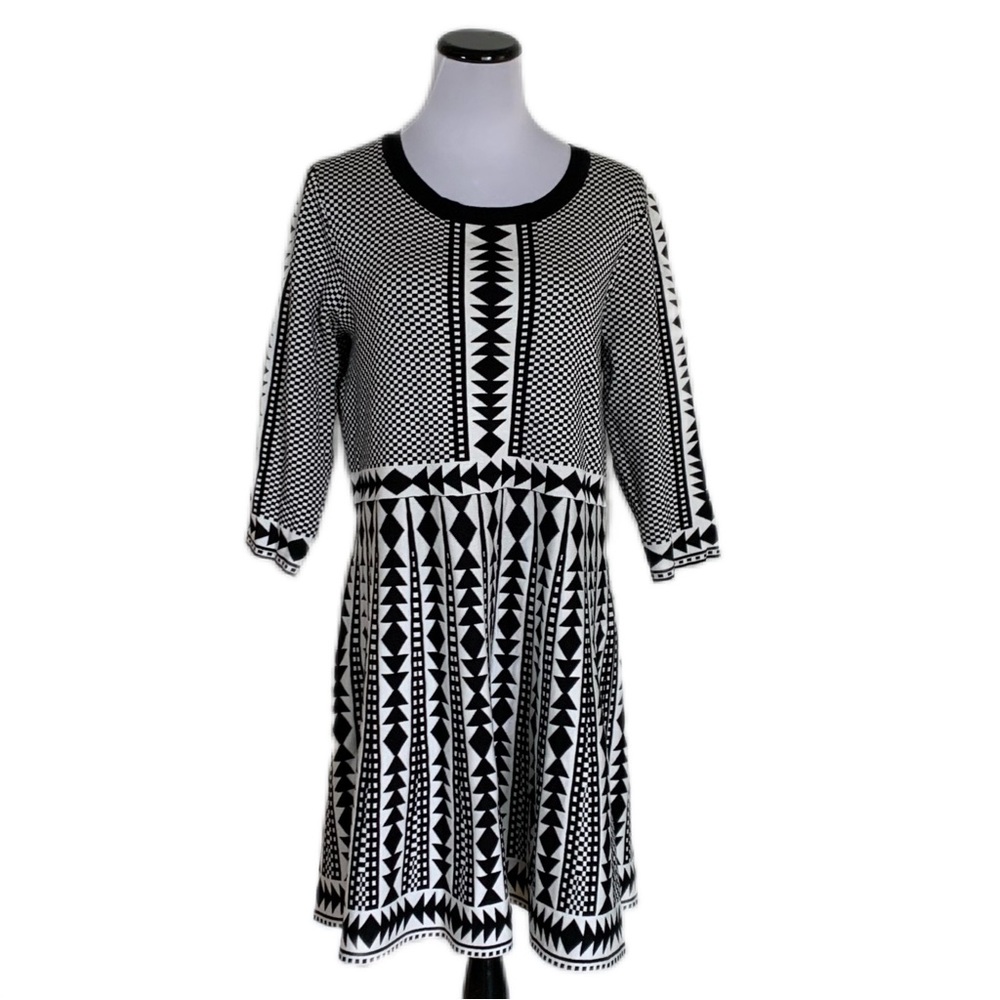 Nina Leonard SZ 1X Black/White Geometric Print Fit & Flare Sweater Dress | NWOT
